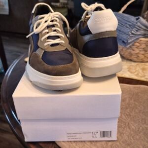 Calvin Klein Men's Blue and Brown Sneakers